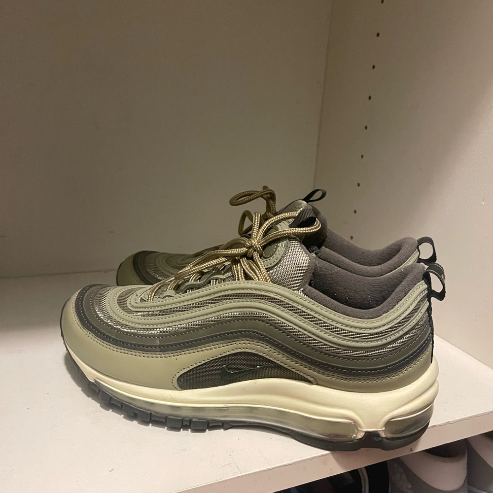 Women’s Nike Air Max 97